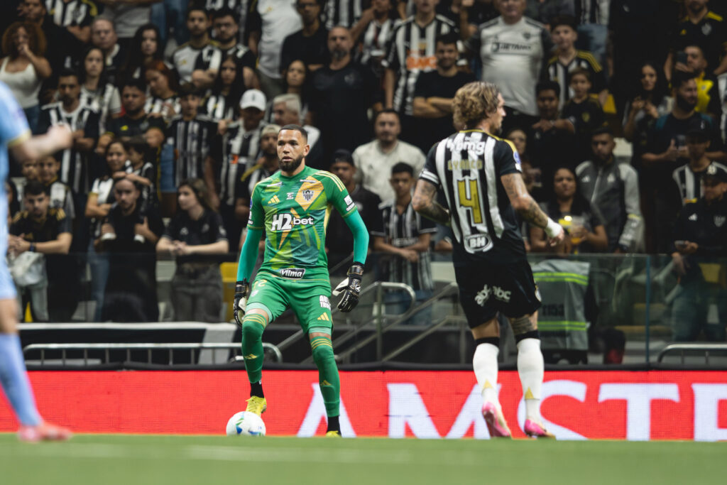 Everson vai disputar jogo de número 60 com a camisa do Galo em competições sul-americanas