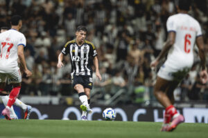 Alan Franco, volante do Galo, é duvida para a final da Sul-Americana