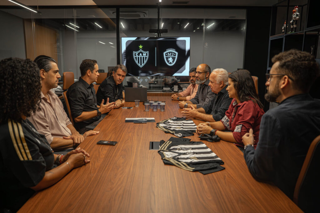 Galo firma parceria com colégio para as categorias de base