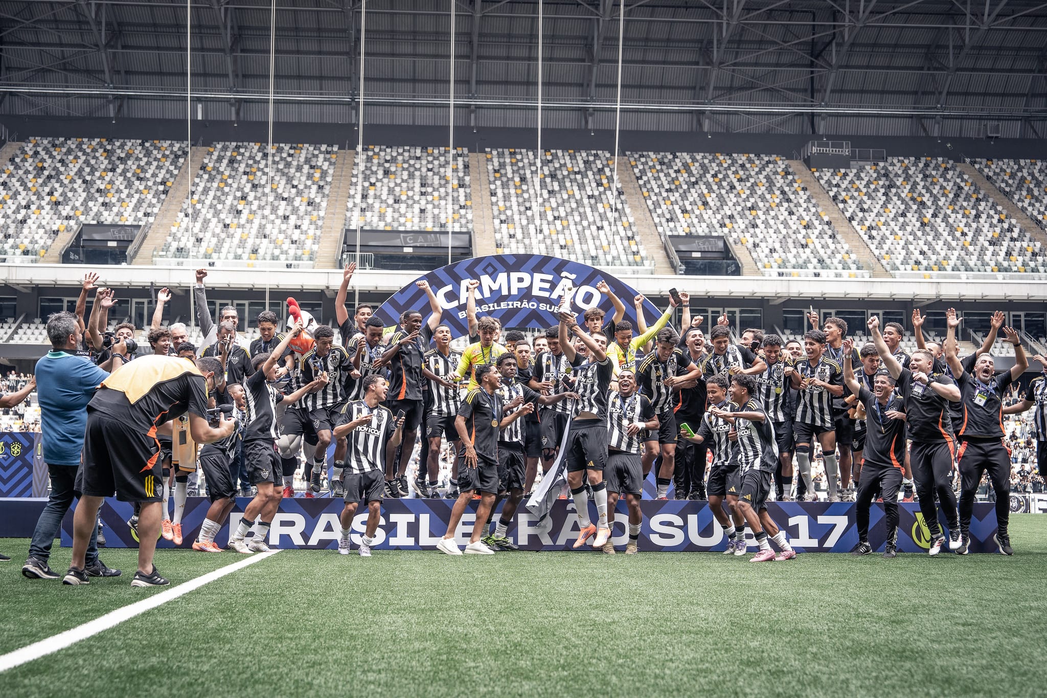 Sampaoli dará mais minutos a jovens talentos da base do Atlético