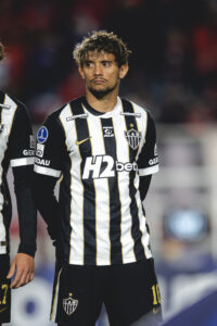 Gustavo Scarpa em partida pelo Atlético