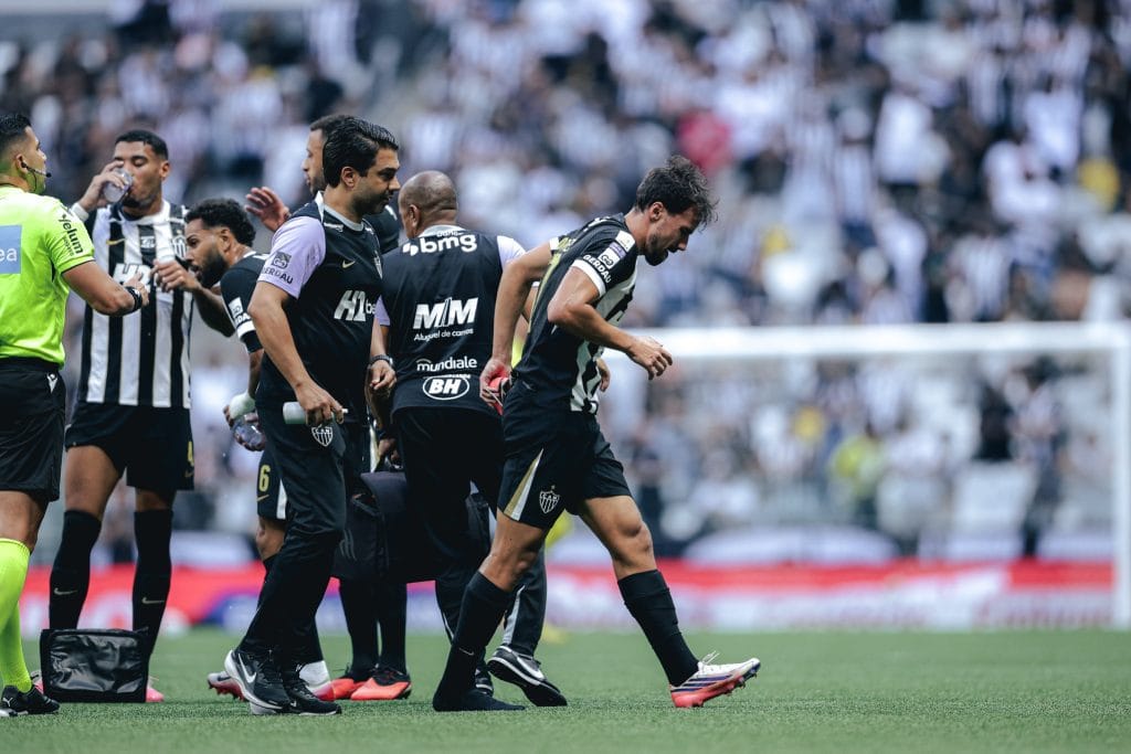 Igor Gomes tem lesão confirmada e desfalca o Atlético