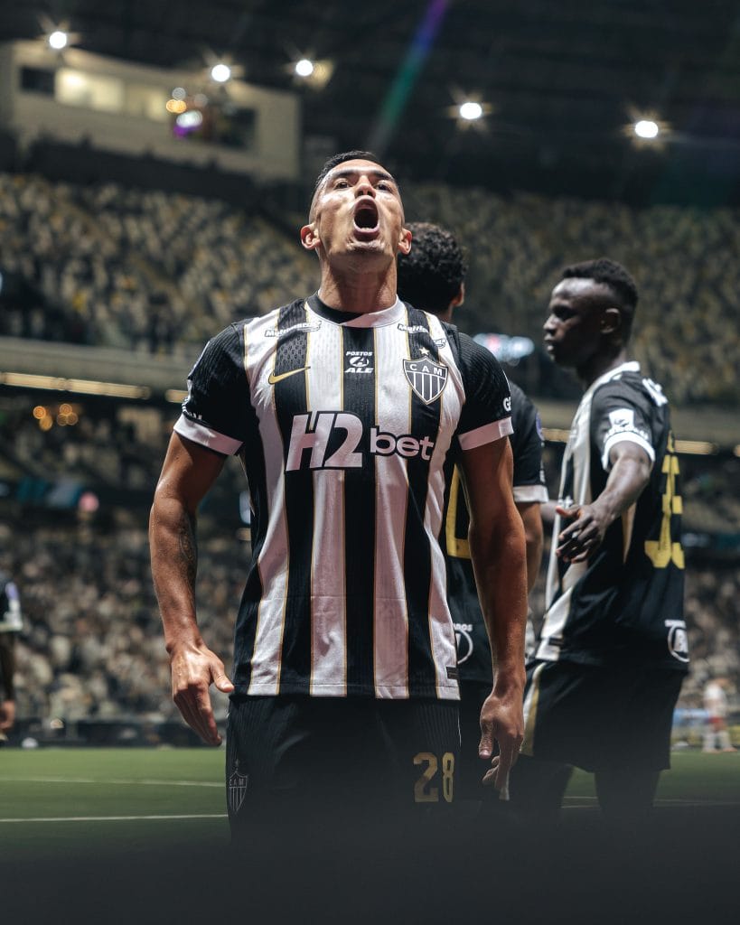 Nos acréscimos, Cuello marca e garante a classificação do Galo na Sul-Americana
