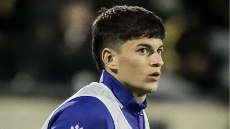 Atlético monitora joia uruguaia de 16 anos com multa milionária; entenda o cenário